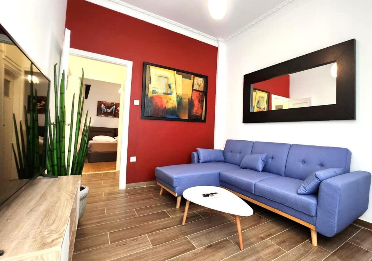 Gazi Apartment With Breakfast เอเธนส์ ภายนอก รูปภาพ